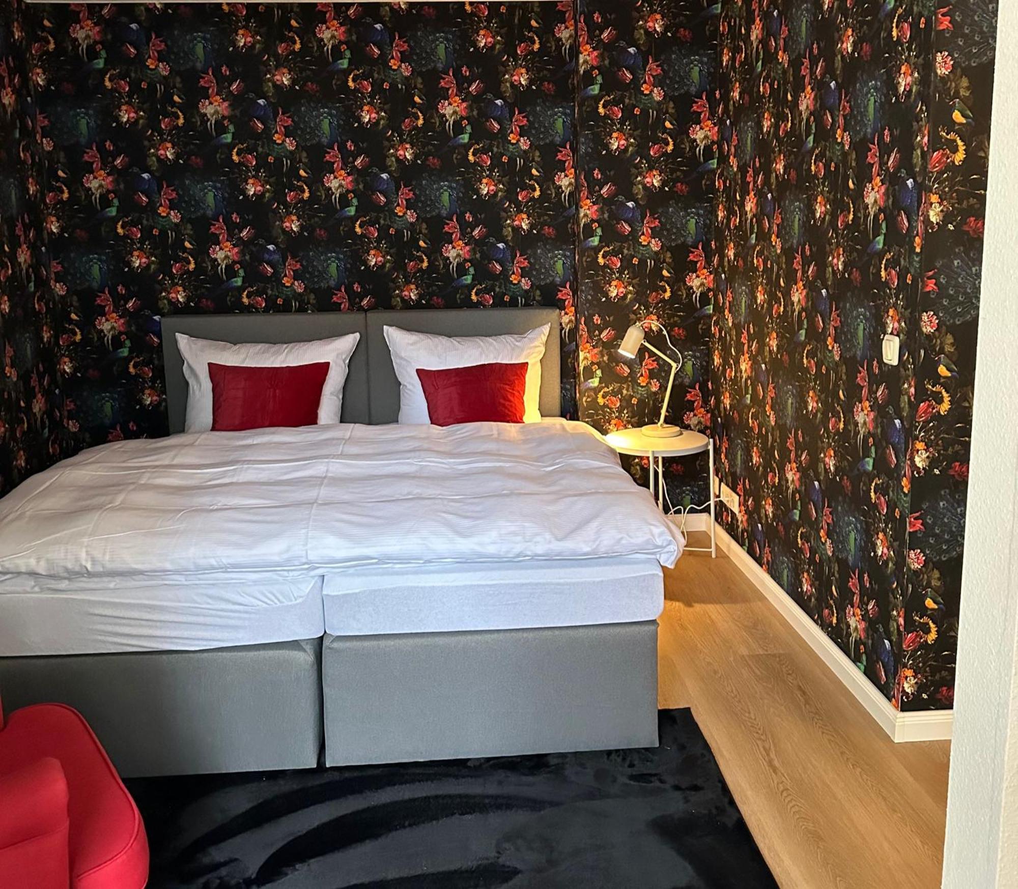 Das Haus Zur Rothen Thuer 2 Арнщат Екстериор снимка
